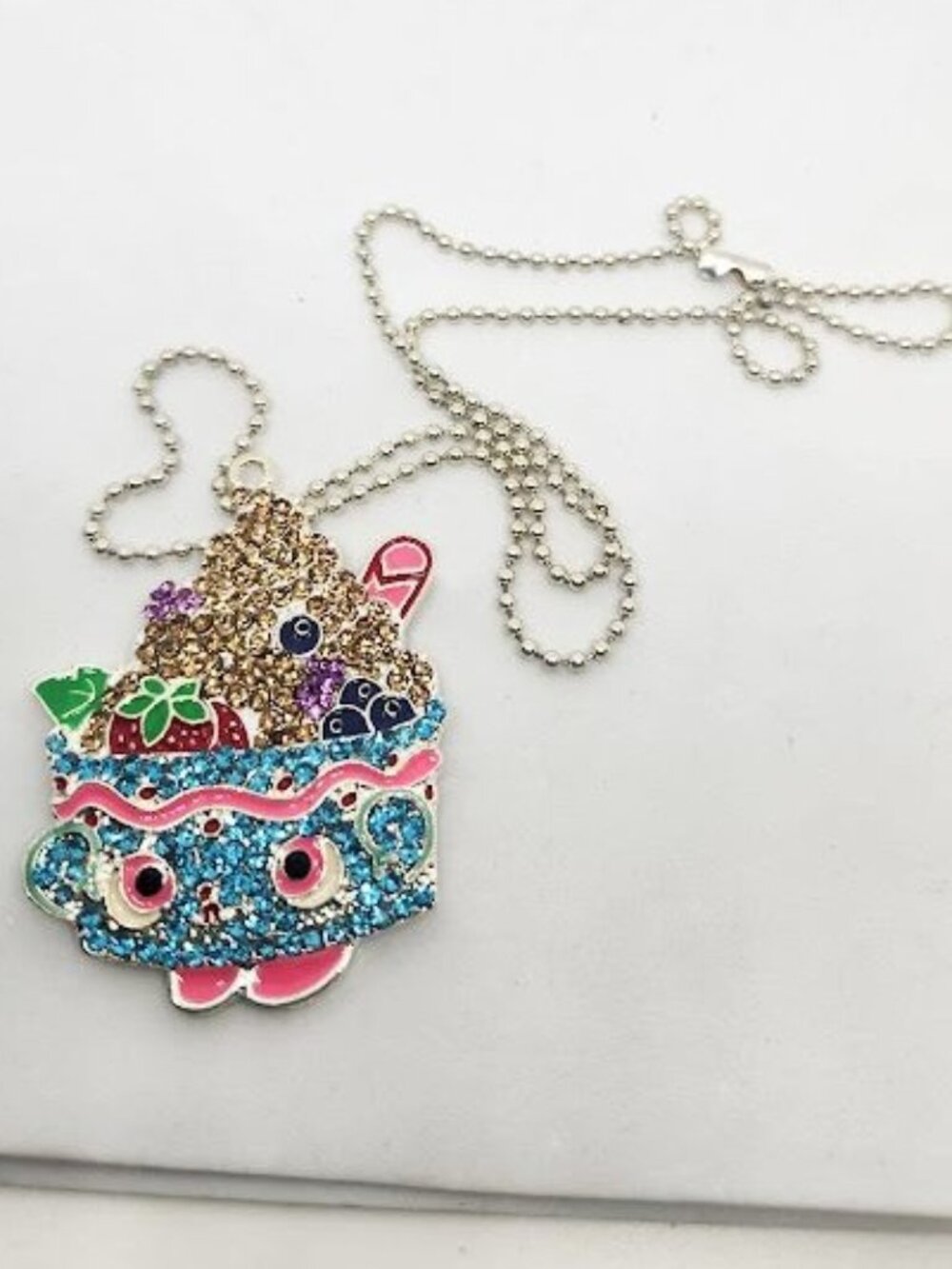 New Shopkins rhinestone Yo Chi necklace